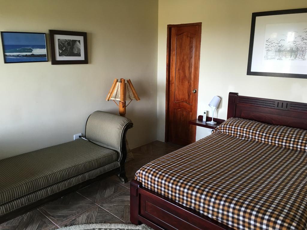 Casa Roja Hostel มอนตาญิตาร์ ภายนอก รูปภาพ